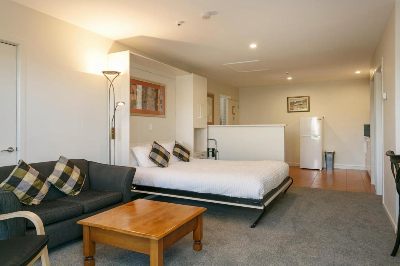 Baycrest Thermal Lodge Taupo Exterior foto